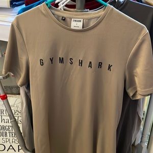 Men’s T-shirt, gymshark, small, smoke-free home